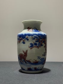 A Exquisite Blue and White Deer Pattern Vase