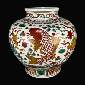 A Exquisite Wucai Fish and Lotus Pattern Jar