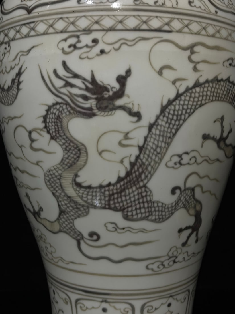 A Exquisite White Glaze Ink Color Dragon Pattern Vase - 8