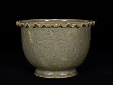 A Rare Yue yao Carved Flower-Mouth Bowl