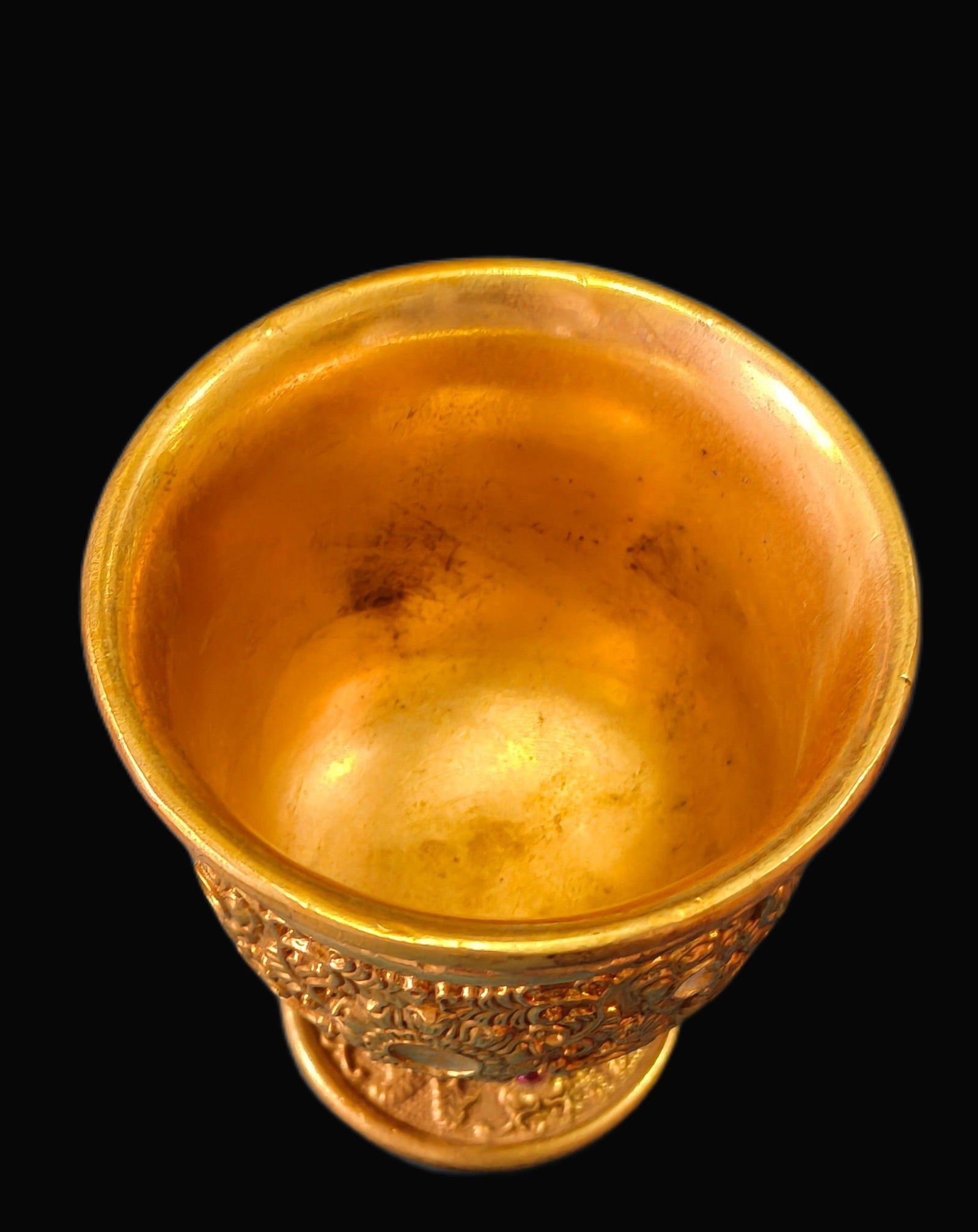 A Exquisite Bronze Gilt Lotus Pattern Cup - 2