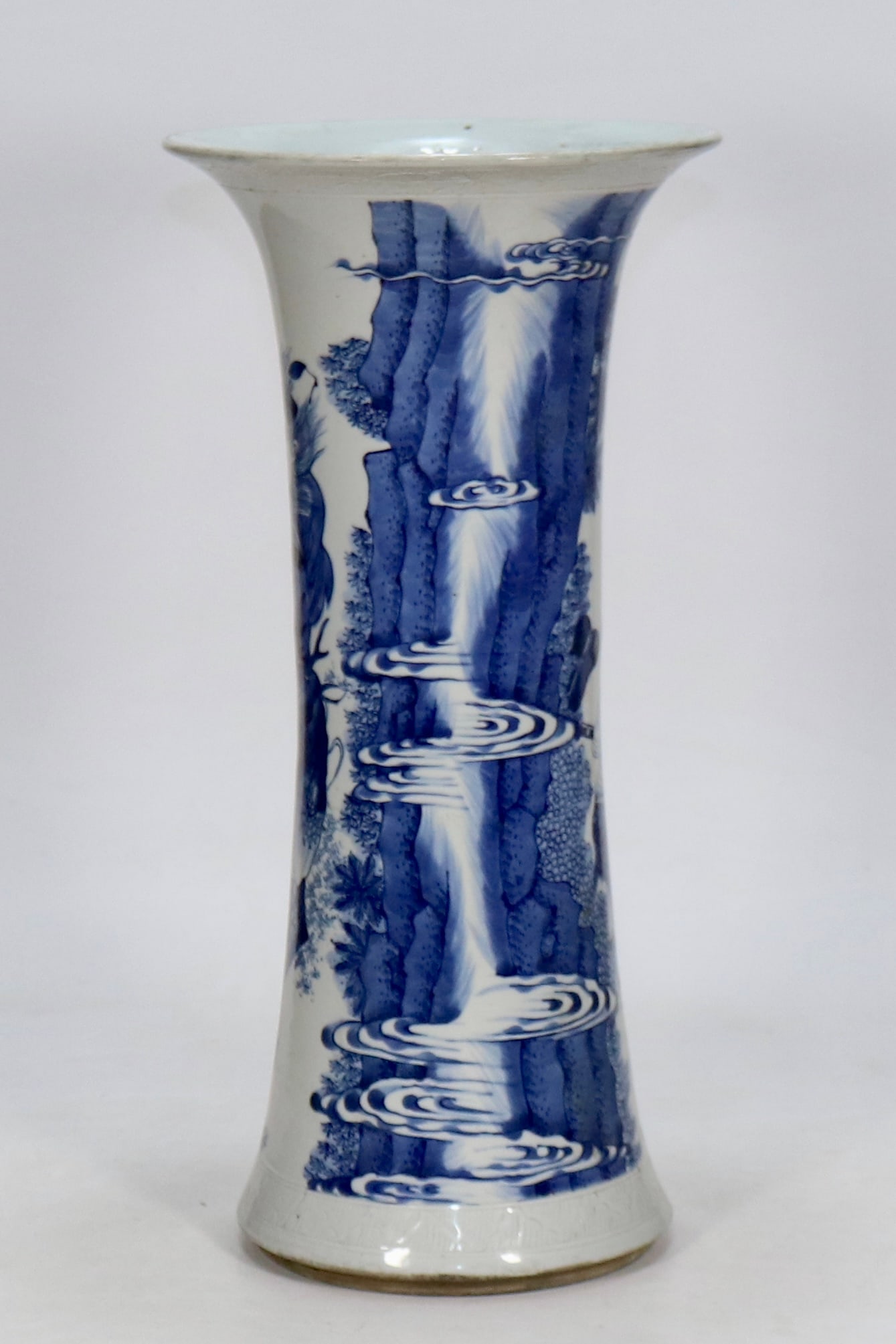 A Exquisite Blue and White Figures Pattern Vase - 4