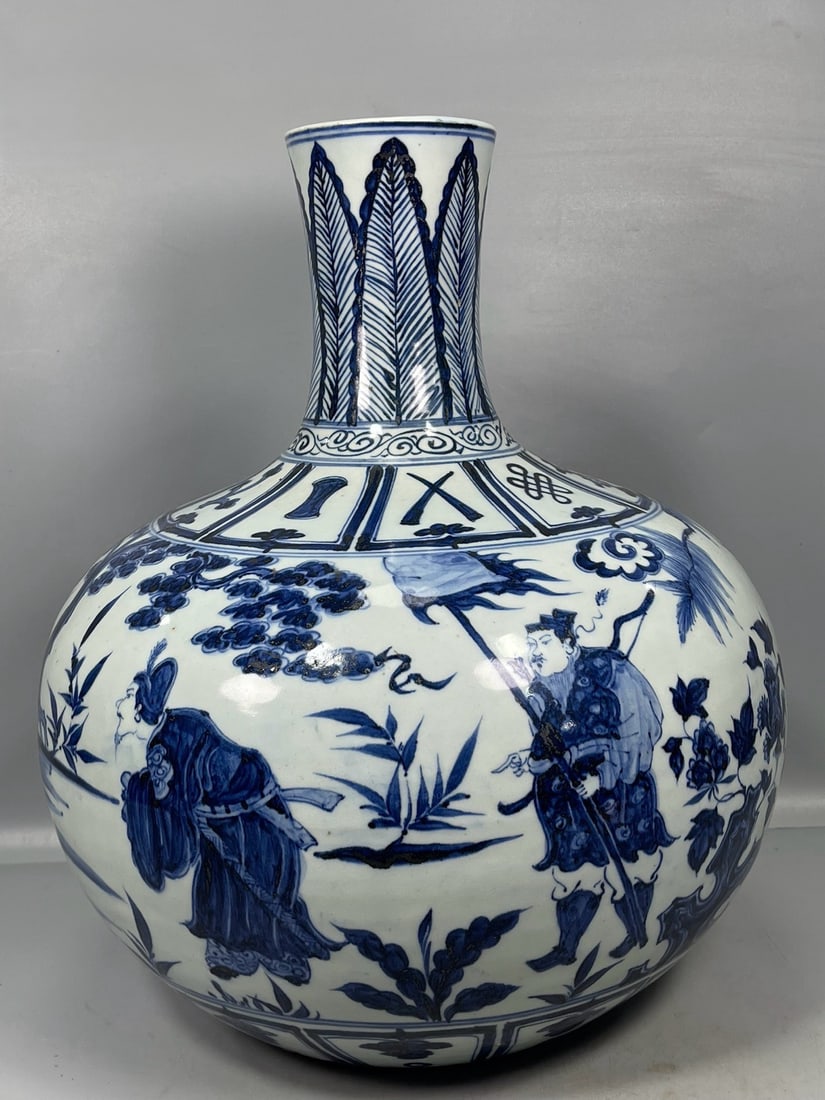 A Exquisite Blue and White Figures Pattern Vase: A Exquisite Blue and White Figures Pattern Vase,Yuan Dynasty, China,Size:15.7inx13.4in 青花人物纹瓶,中国元代