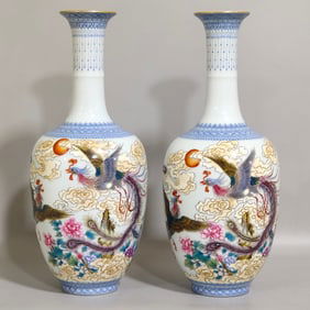 A Exquisite Blue and White Famille-Rose Phoenix Pattern Vase