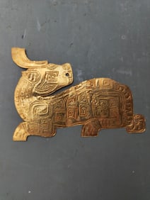 A Exquisite Bronze Gilt Ox-Shaped Gold Leaf