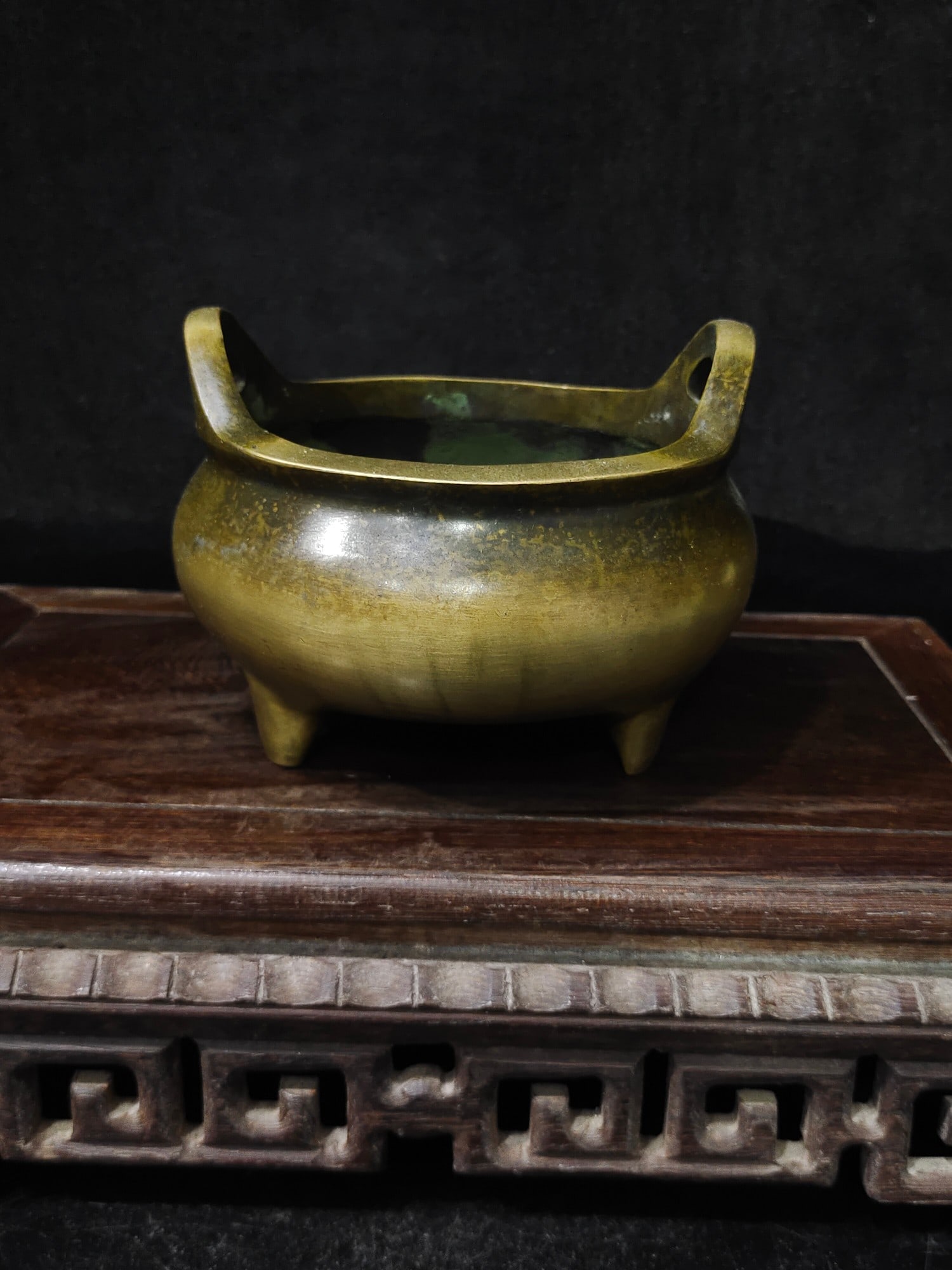 A Exquisite Bronze Tripod Censer - 3