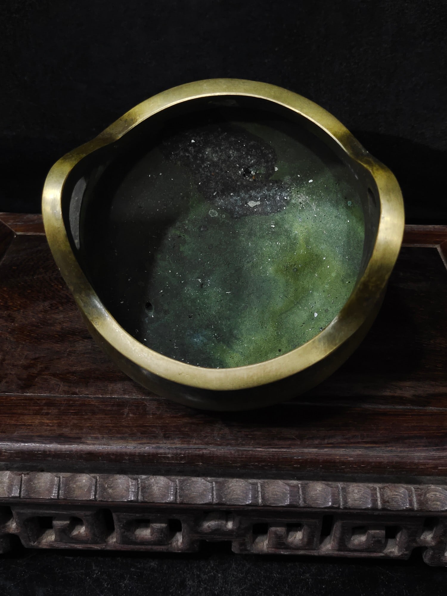 A Exquisite Bronze Tripod Censer - 4