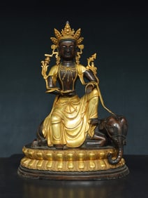 A Exquisite Gilt Bronze Buddha Statue