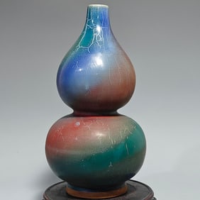 A Exquisite Jun yao Porcelain Flambe Glazed Peacock Glazed Earthworm Trail Pattern Gourd-Shaped Vase