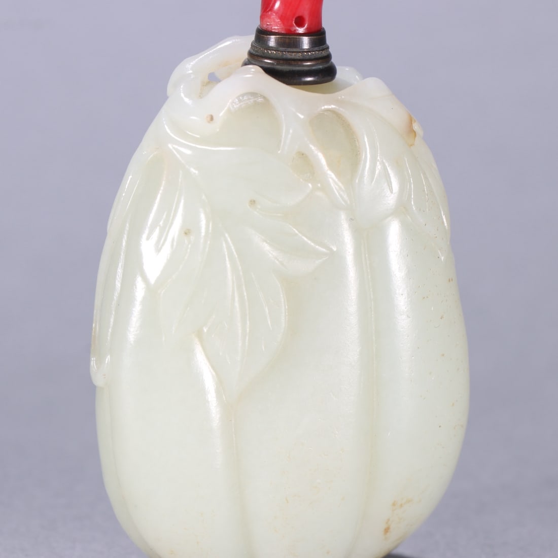 A Exquisite Hotan Jade Fruit-Shaped Snuff Bottle - 6
