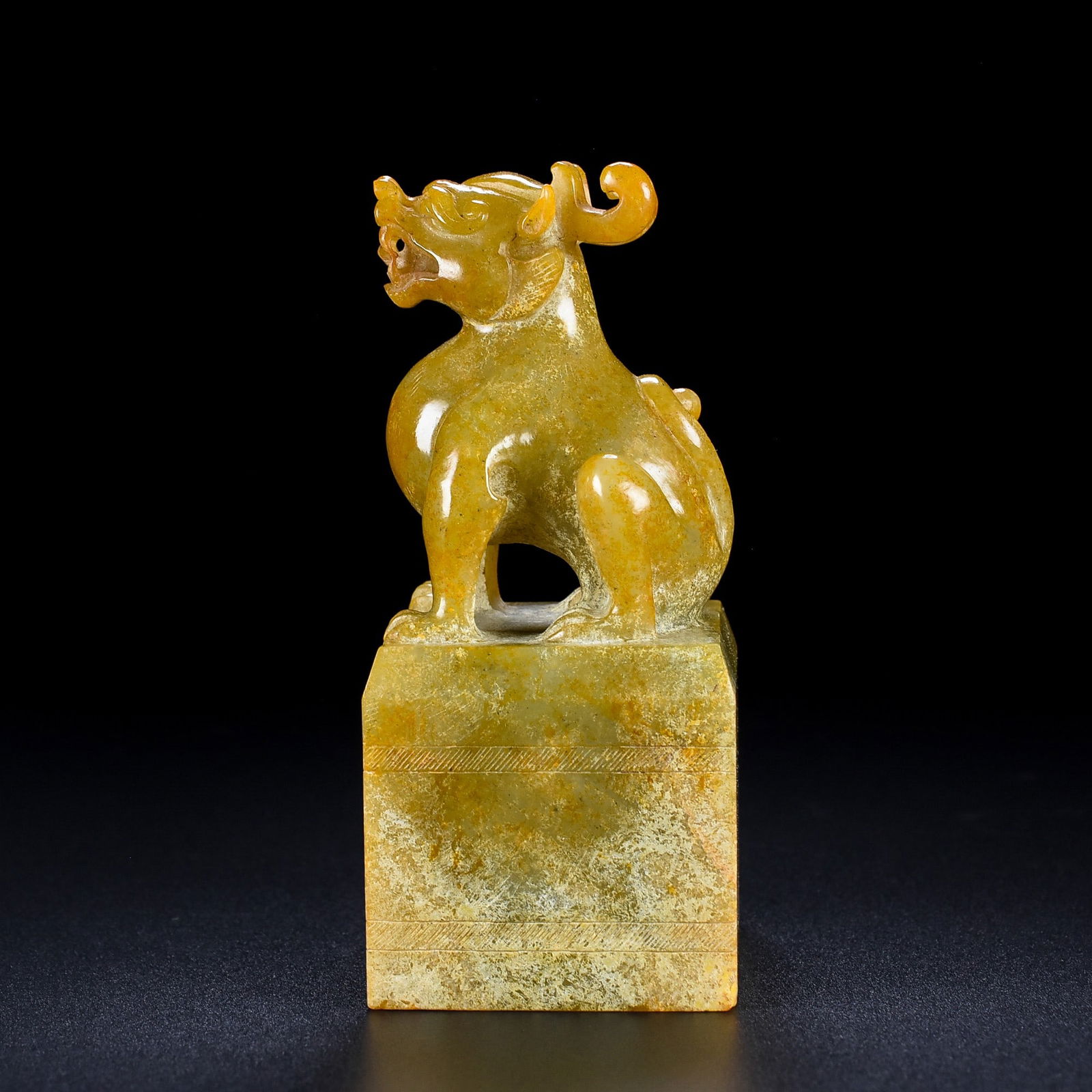 A Exquisite Hotan Jade Auspicious Beast Seal: A Exquisite Hotan Jade Auspicious Beast Seal,Han Dynasty, China 和田玉瑞兽印章,中国汉代