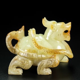 A Exquisite Hetian Jade Tortoise Ornament