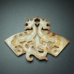 A Exquisite Hetian Jade Dragon-Shaped Pendant