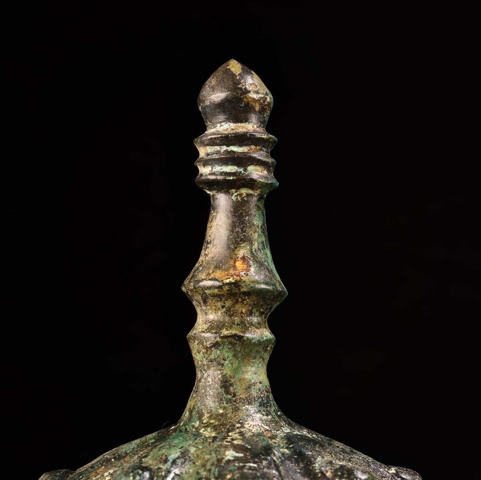 A Exquisite Bronze Helmet - 5