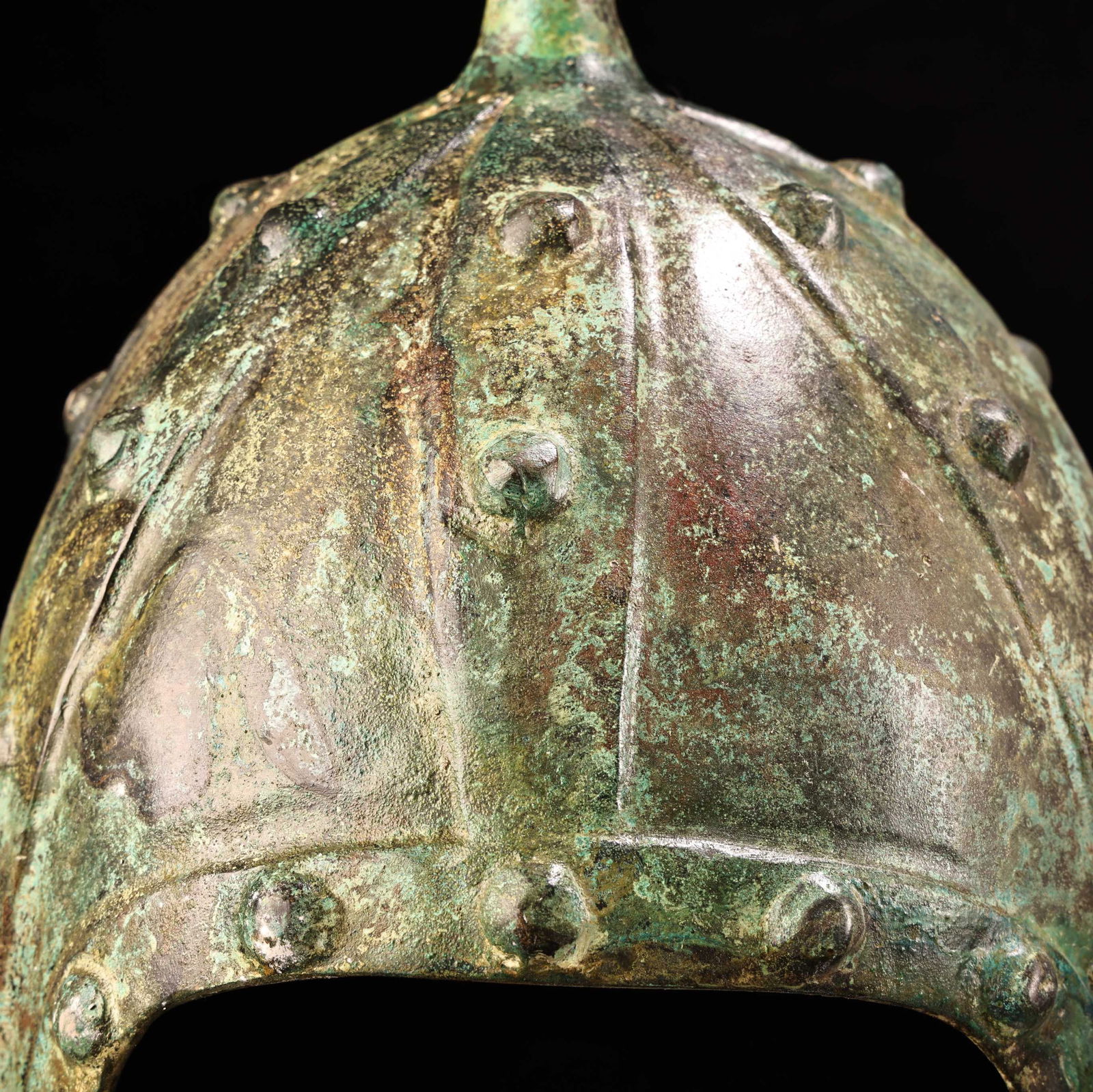 A Exquisite Bronze Helmet - 7