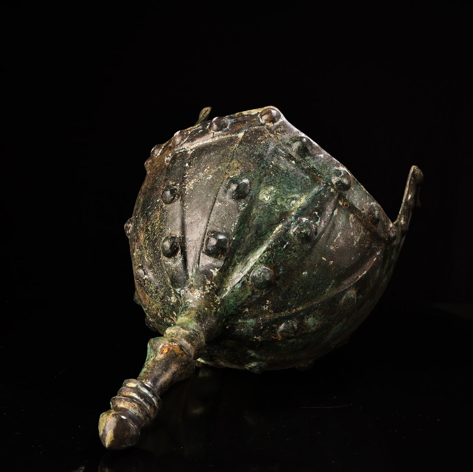 A Exquisite Bronze Helmet - 8