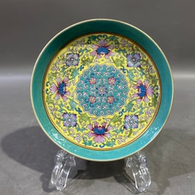 A Exquisite Enamel Lotus Pattern Plate