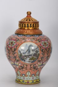 A Rare Enamel Phoenix Tail Grass Landscape Pattern Covered Jar