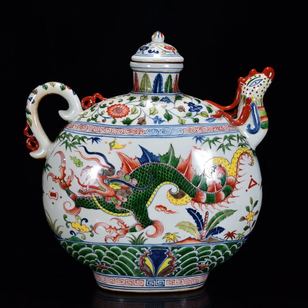 A Rare Wucai Dragon Pattern Phoenix Head Ewer (1 of 9)