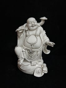 A Exquisite Blanc-De-Chine Buddha Statue Ornament