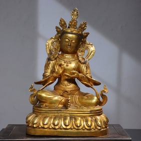 A Exquisite Gilt Bronze Vajra Ornament