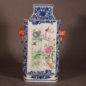 A Rare Blue and White Famille-Rose Flower and Bird Pattern Vase
