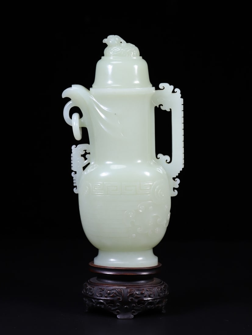 A Exquisite Hetian Jade Dragon and Phoenix Pattern Ewer: A Exquisite Hetian Jade Dragon and Phoenix Pattern Ewer,Qing Dynasty,China,Size:7.8inx3.7inx2.1in 和田玉龙凤纹壶,中国清代