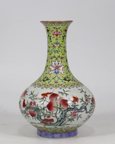 A Exquisite Famille-Rose Bat and Peach Pattern Vase