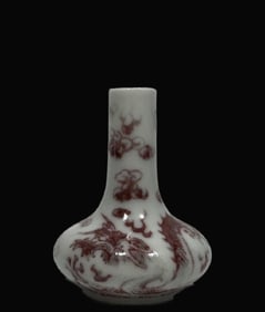 A Exquisite Underglaze-Red Dragon Pattern Vase
