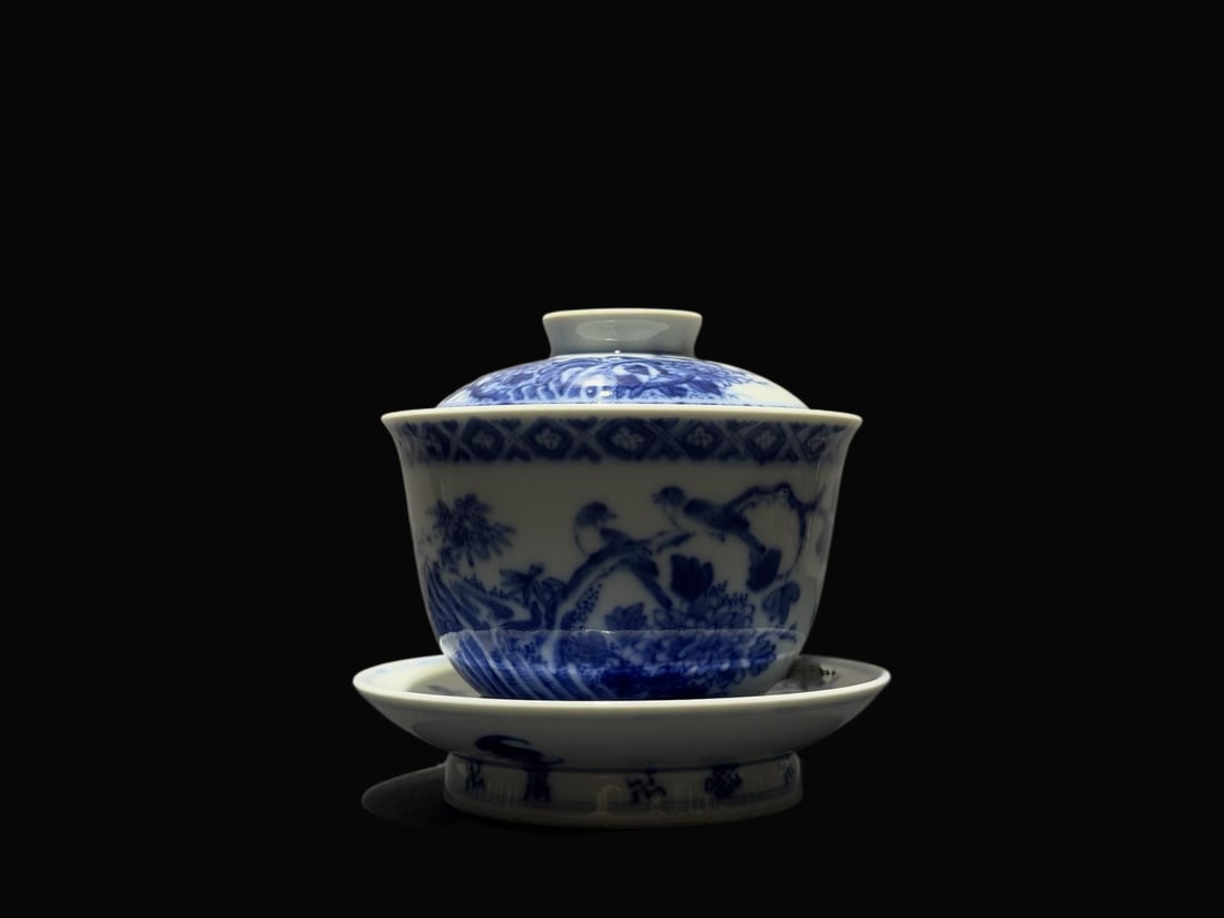 A Exquisite Blue and White Flower and Bird Pattern Cup: A Exquisite Blue and White Flower and Bird Pattern Cup,Qing Dynasty, China,With Mark,Size:4.1inx3.9in 