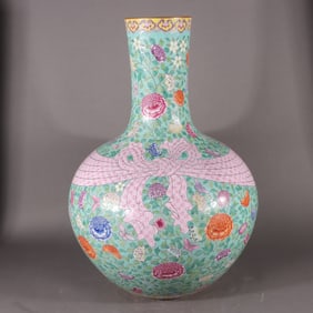 A Rare Turquoise Green Glazed Famille-Rose Flower Pattern Vase