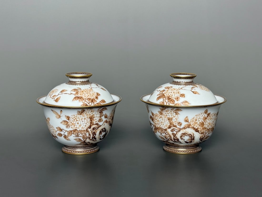 A pair of Exquisite Soy Color Painted Gold Flower and Fruit Pattern Bowl: A pair of Exquisite Soy Color Painted Gold Flower and Fruit Pattern Bowl,Qing Dynasty, China,Yongzheng Four-character Mark,Size:3.7inx3.4inx1.7in 