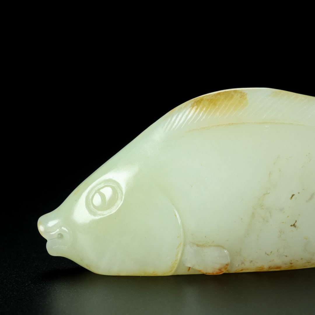A Exquisite Hetian Jade Fish Ornament - 2
