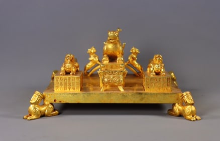 A Set of Exquisite Gilt Bronze Seals