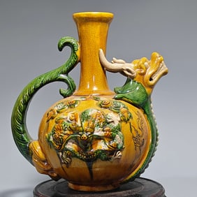 A Exquisite Liao Dynasty Porcelain Tri-Color Glazed Carved Inscription Painted Gold Coiled Dragon