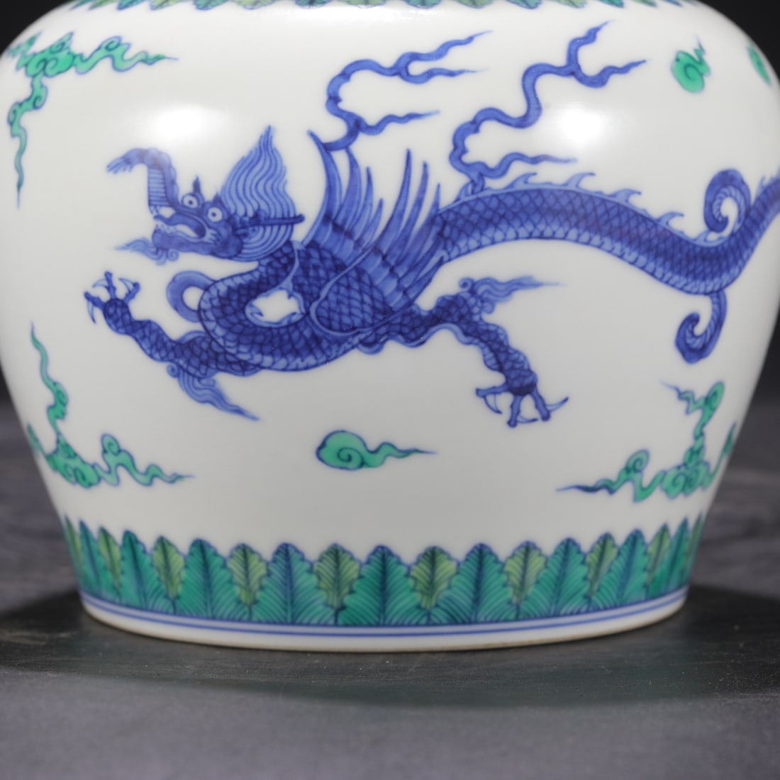 A Exquisite Doucai Dragon Pattern Jar - 6