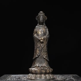 A Exquisite Bronze Avalokitesvara Buddha Statue
