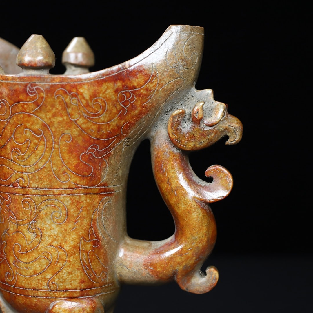 A Exquisite Hotan Jade Tripod Cup - 3