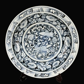 A Exquisite Blue and White Flower and Phoenix Pattern Plate