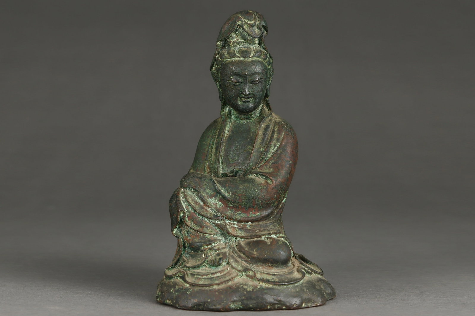 A Exquisite Bronze Avalokitesvara Ornament (1 of 9)