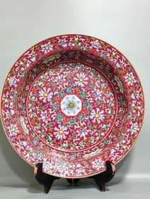 Ruby Red-Glazed Lotus Pattern Pot