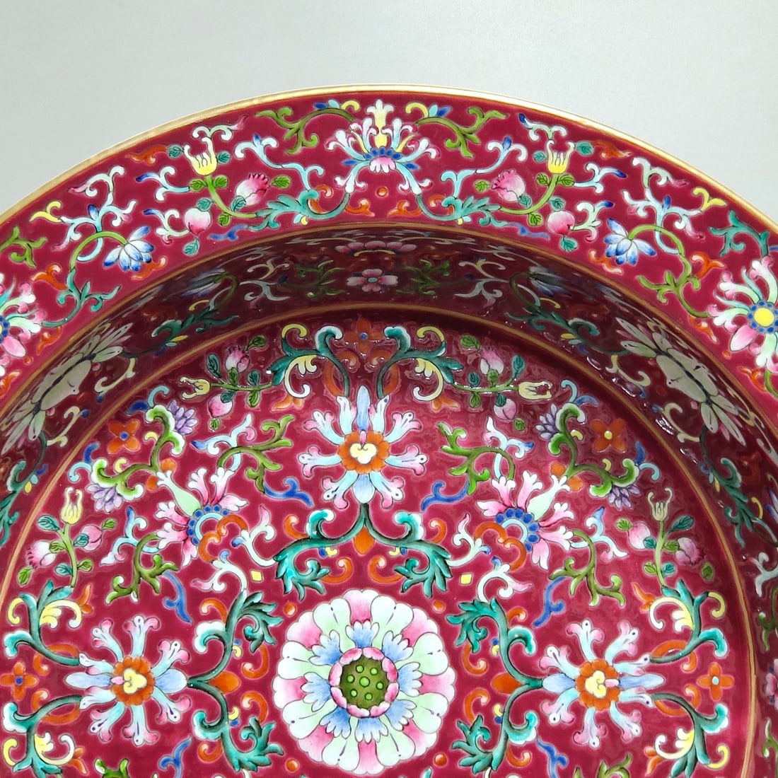 Ruby Red-Glazed Lotus Pattern Pot - 5