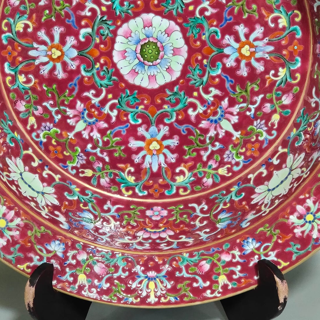 Ruby Red-Glazed Lotus Pattern Pot - 7