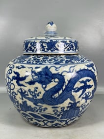 A Exquisite Blue and White Dragon Pattern Bowl