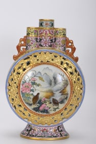 A Rare Enamel Hollow-Out Gold-Outlined Flower Bird Pattern Double-Ear Vase