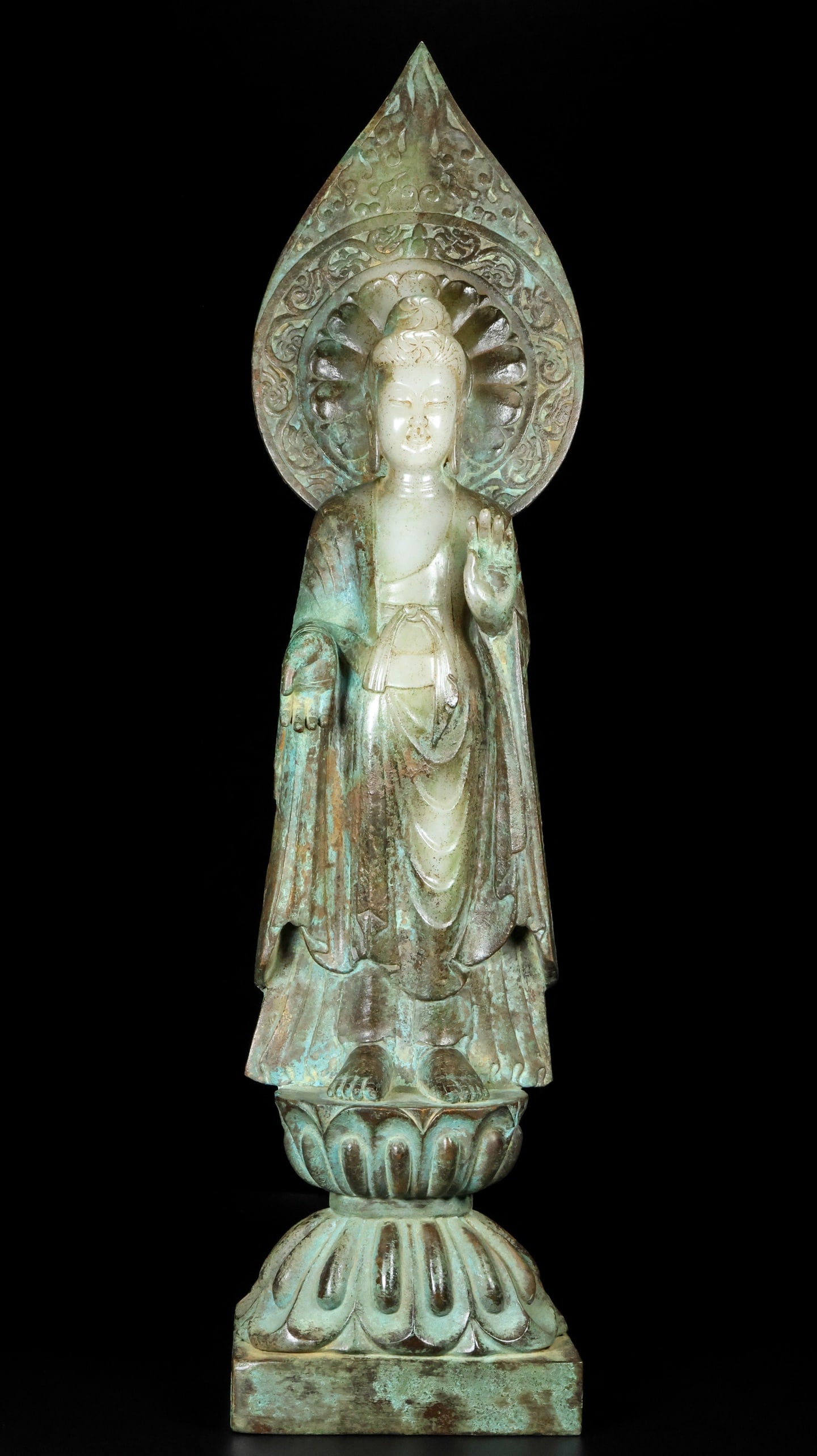A Exquisite Hotan Jade Buddha Statue Ornament: A Exquisite Hotan Jade Buddha Statue Ornament,Han Dynasty, China 和田玉佛像,中国汉代