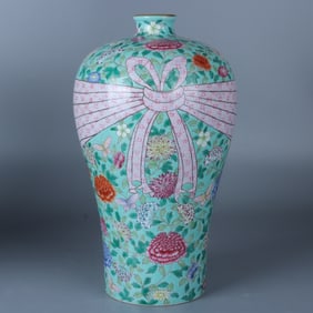 A Rare Turquoise Green Famille-Rose Butterfly Pattern Vase