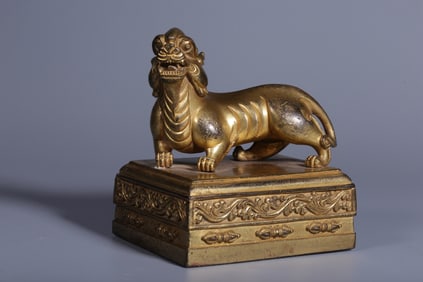 A Solemn Gilt Bronze Tianlu Auspicious Beast Seal