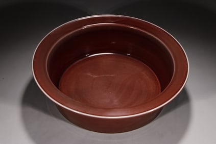 A Exquisite Cowpea Red Plate