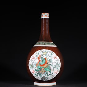 A Exquisite Wucai Wood Grain Glaze Auspicious Beast Pattern Vase